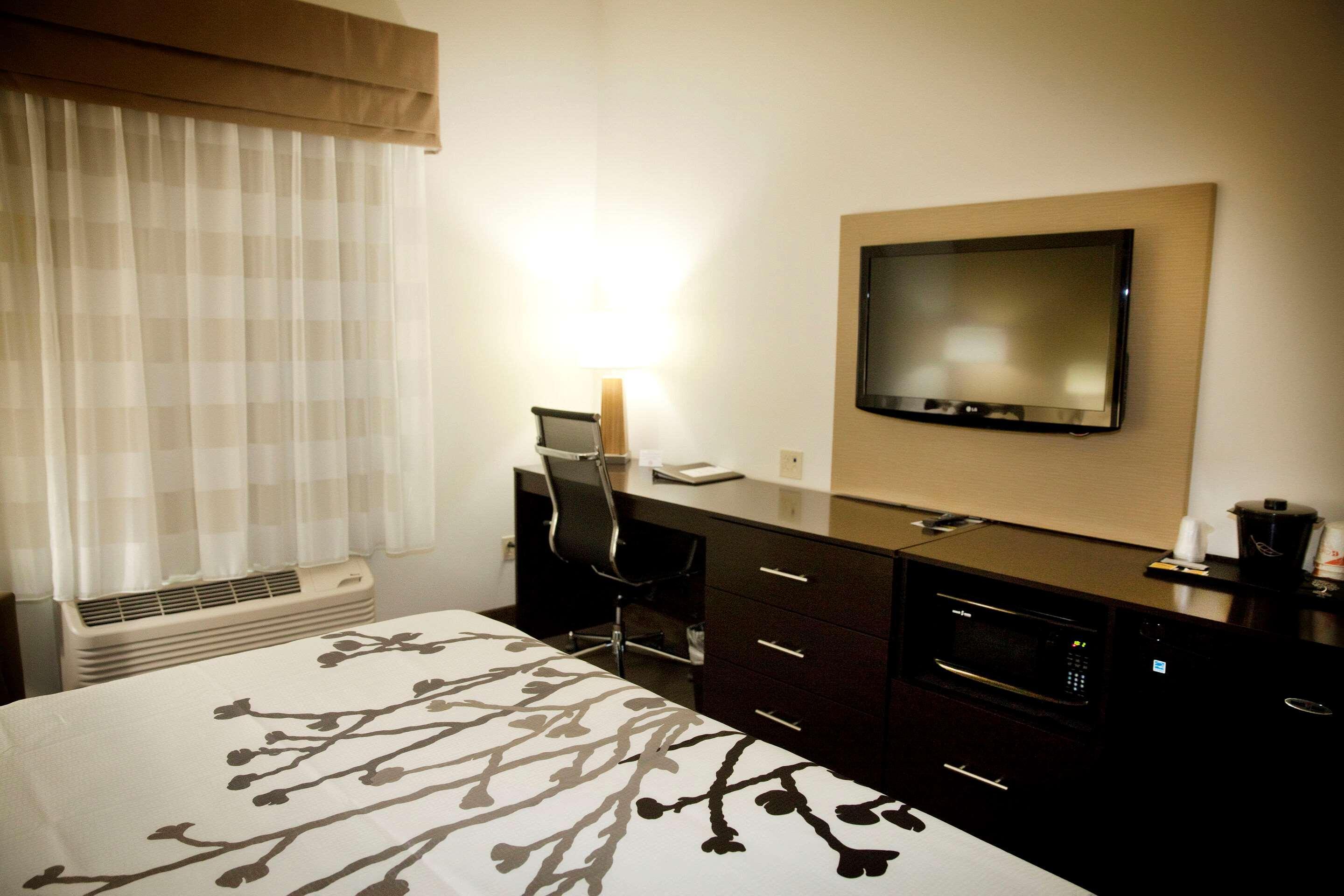 Sleep Inn & Suites Moundsville - Wheeling Экстерьер фото