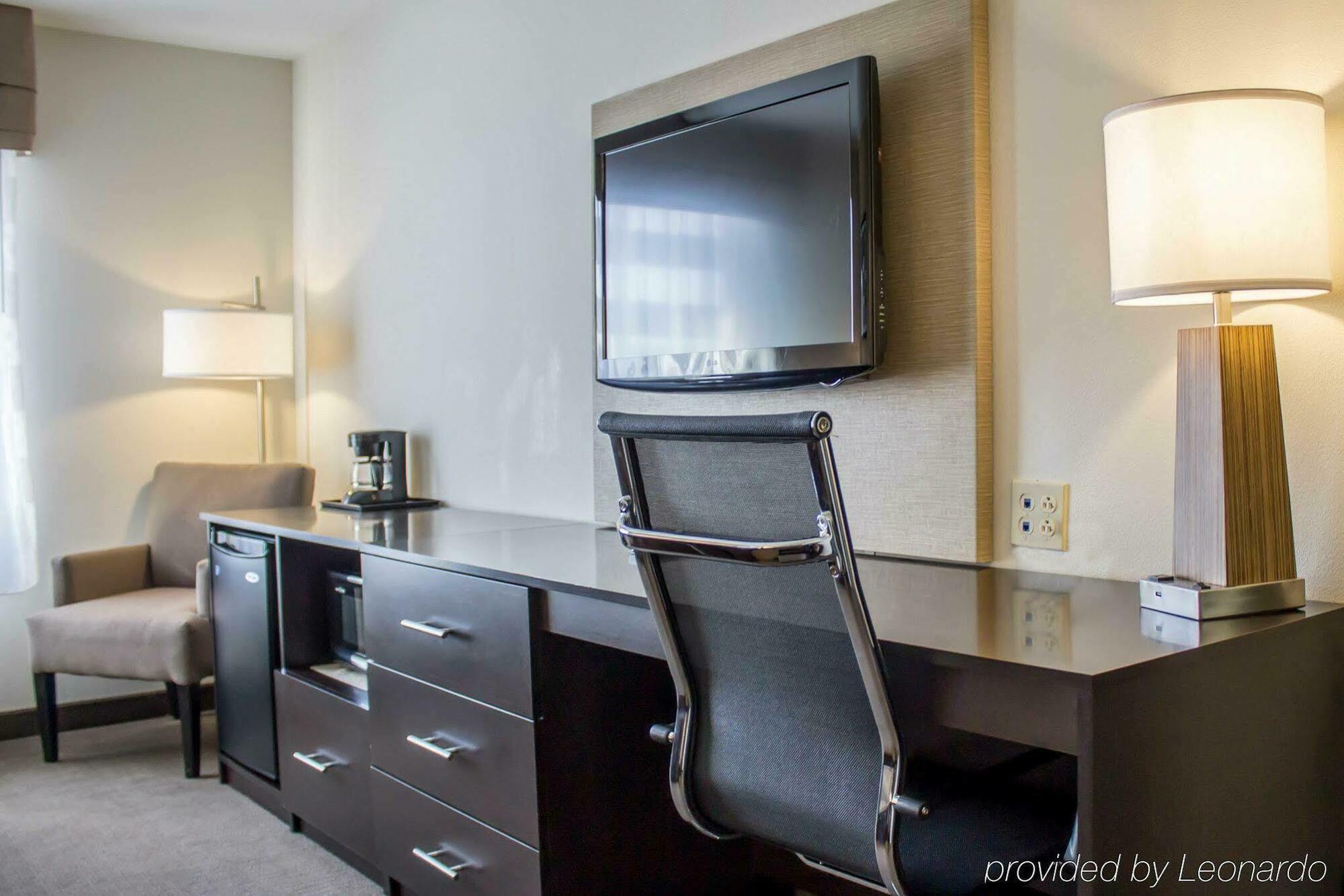 Sleep Inn & Suites Moundsville - Wheeling Экстерьер фото